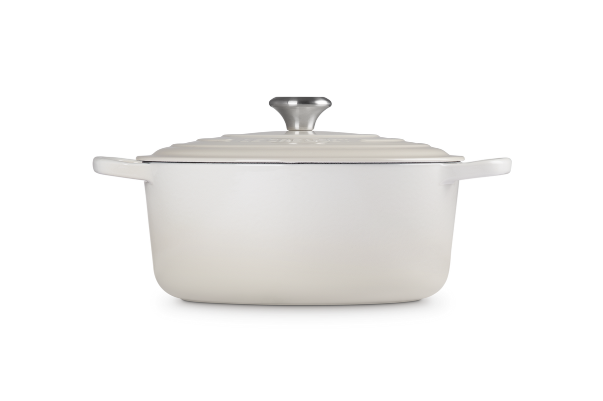 Le Creuset Signature 28cm Cast Iron Round Casserole - Meringue | 21177287164430