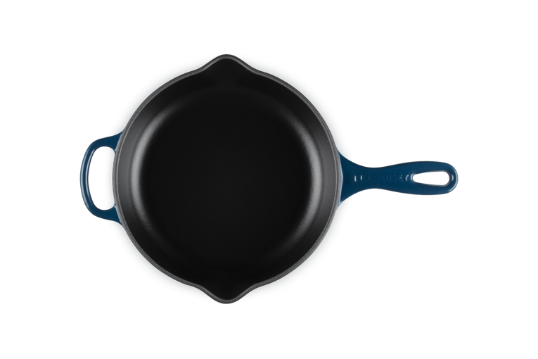 Le Creuset 23cm Cast Iron Round Skillet - Nuit | 20182231290422