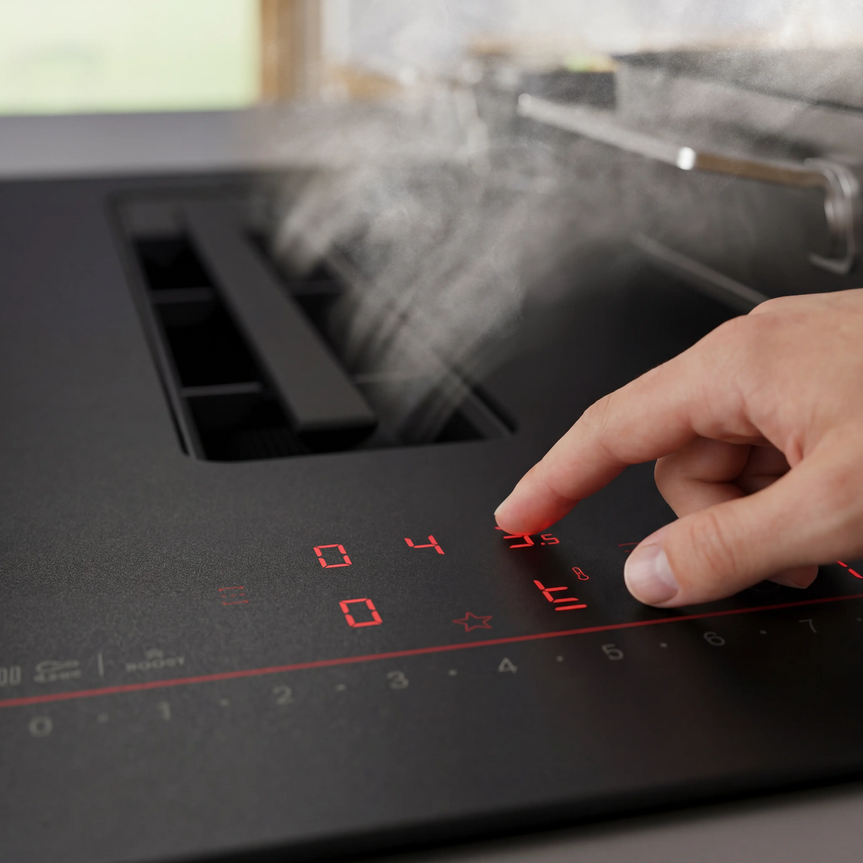 Bosch Series 6 Induction hob with integrated ventilation system 80cm | PVQ81AH26E
