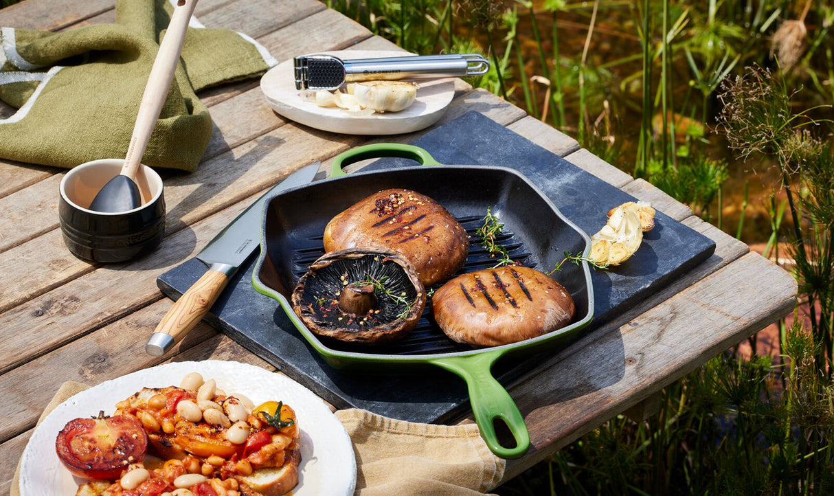 Le Creuset Signature 26cm Cast Iron Square Grillit - Bamboo Green | 20183264080422