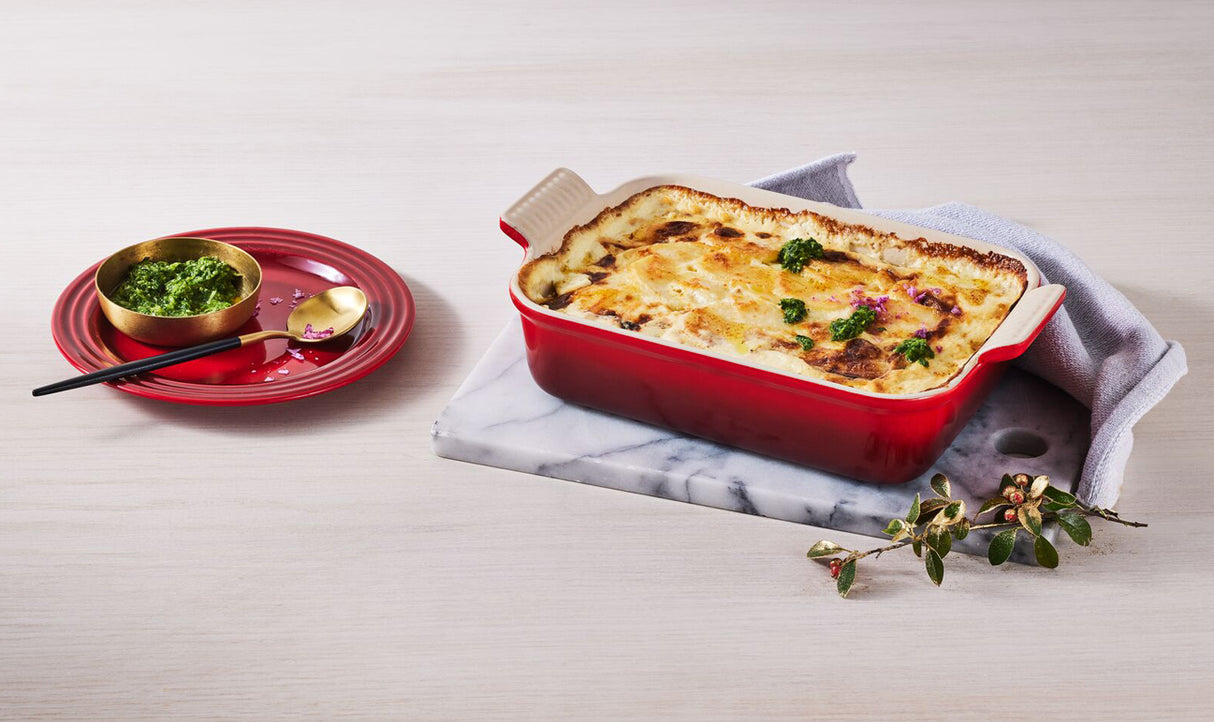 Le Creuset 26cm Stoneware Heritage Rectangular Dish - Cerise | 71102260600001