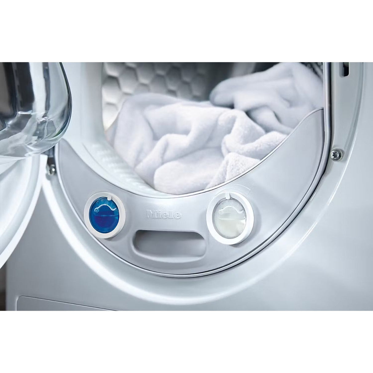 Miele 8kg Heat Pump Tumble Dryer TEF 765 11871820