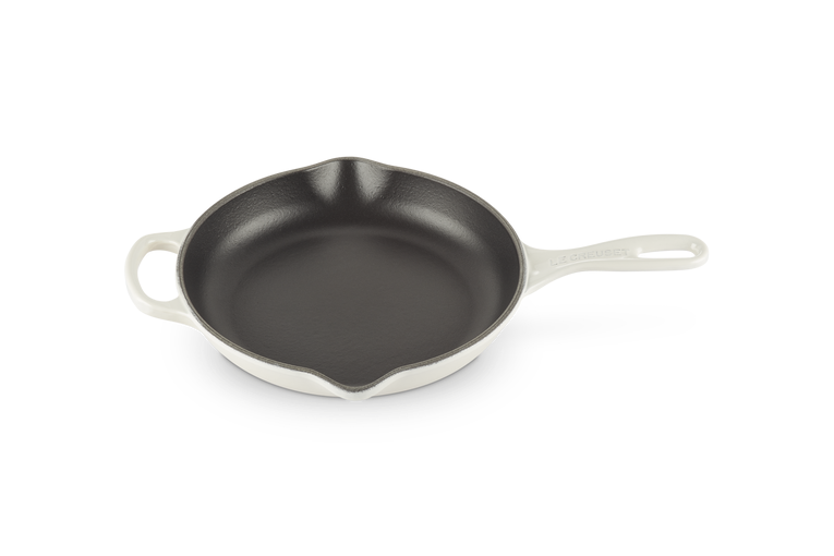 Le Creuset 23cm Cast Iron Round Skillet - Meringue | 20182237160422