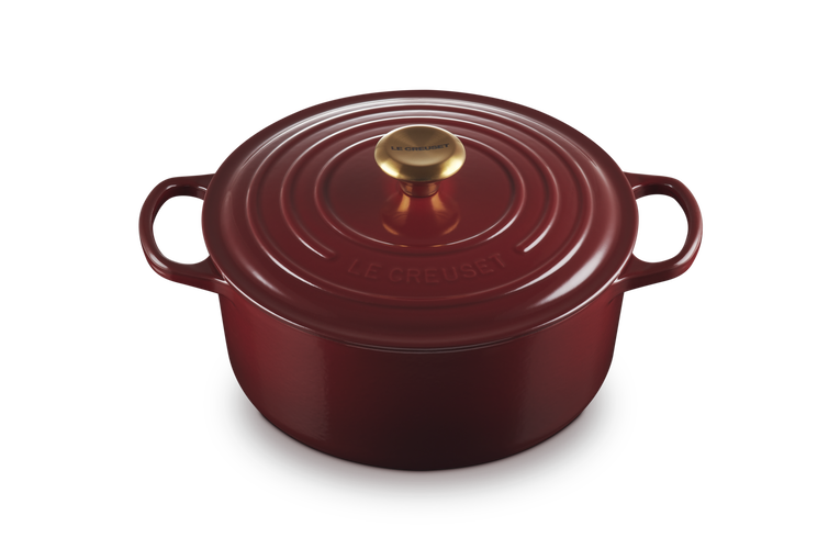 Le Creuset Signature 26cm Cast Iron Round Casserole - Garnet | 21177269494441