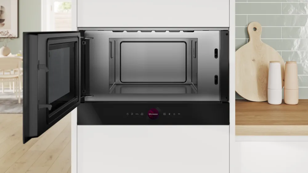 Bosch Series 8 Built In Microwave Black BFL7221B1B