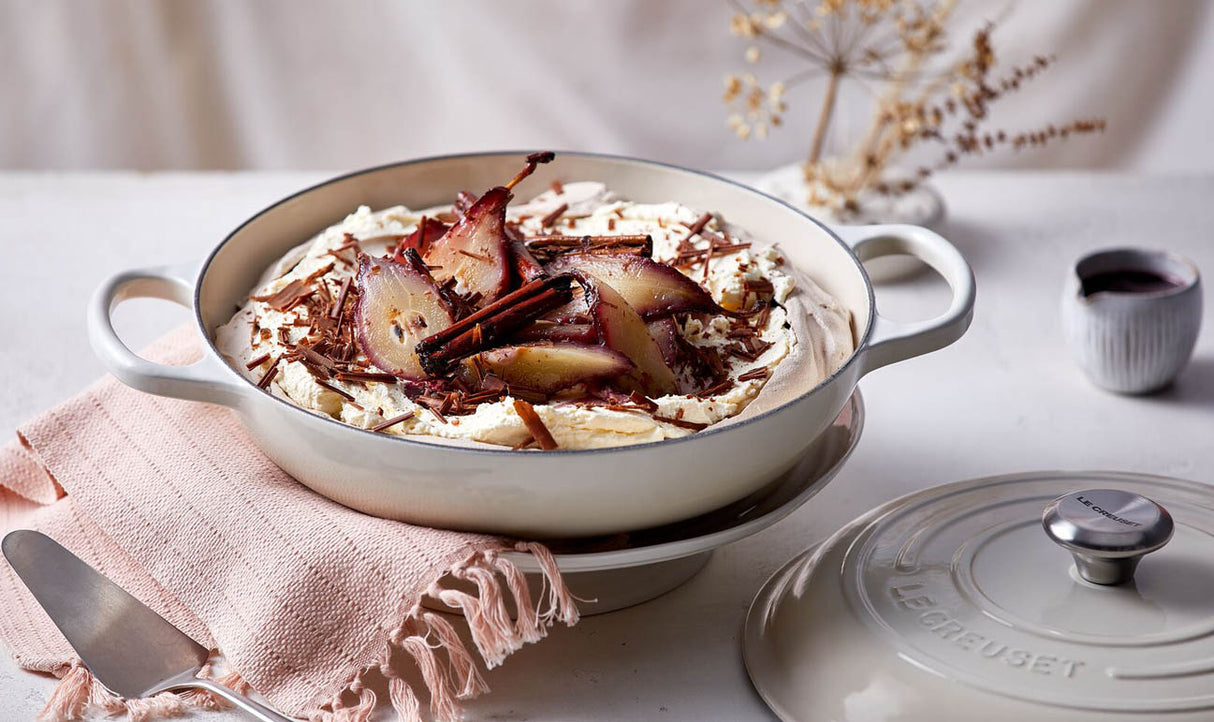 Le Creuset Signature 26cm Cast Iron Shallow Casserole - Meringue | 21180267164430