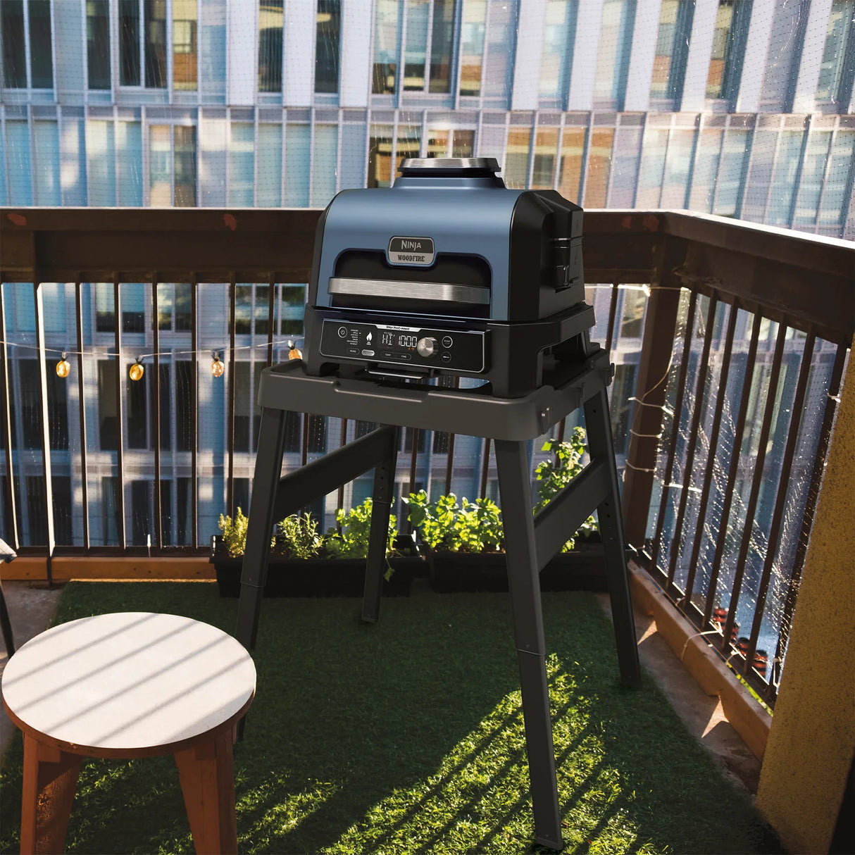 Ninja Woodfire Pro Connect XL Outdoor Electric BBQ Grill & Smoker - Black & Blue | OG901UK